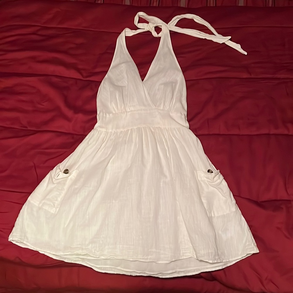 White halter tie dress with pockets